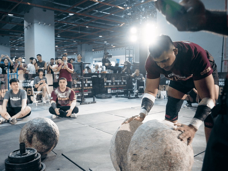 When Stones Break and Legends Rise: The 150KG Atlas Stone That Split History at the 2025 New Legendss